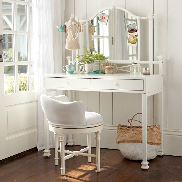 Bàn trang điểm phòng ngủ lộng lẫy