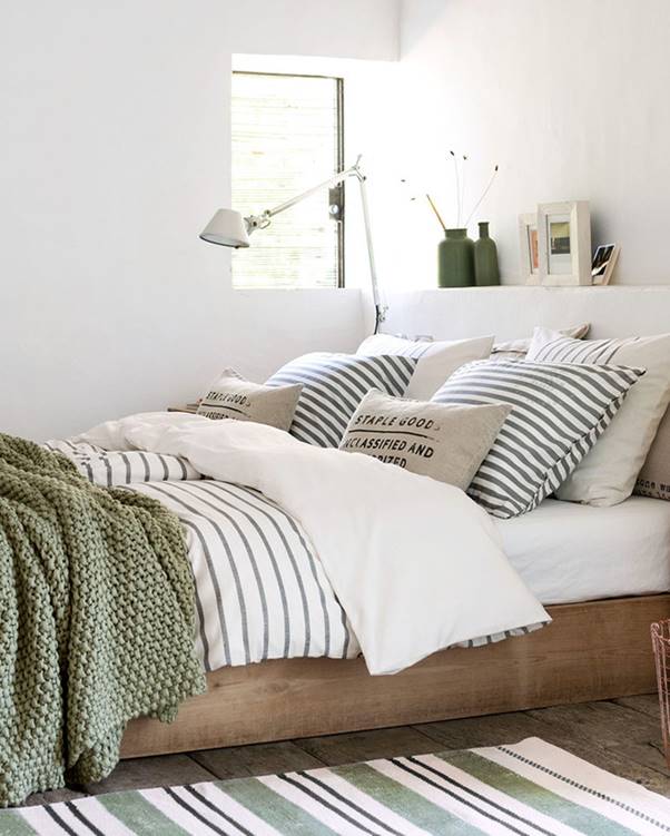 trang trí đầu giường