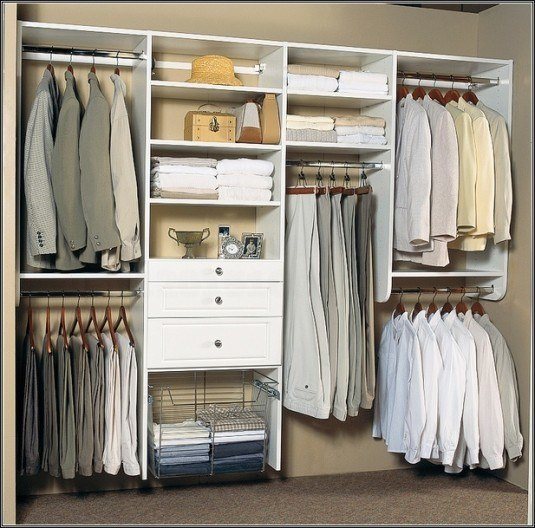 Cách sắp xếp tủ quần áo theo giới tính
