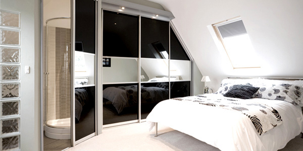 Mẹo sắp xếp tủ quần áo ngăn nắp