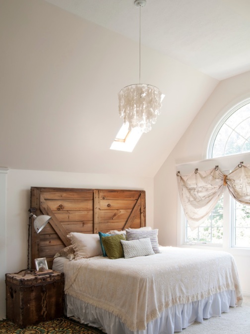 Đầu giường bằng gỗ độc đáo